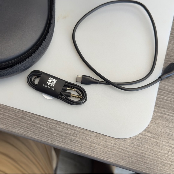 Bose QuietComfort Ultra Bluetooth Headphones, Wireless Headphones - Picture 8 of 10